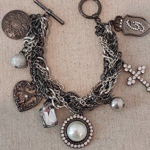 Bracelet or silver and black metal with rhinestones by Guess